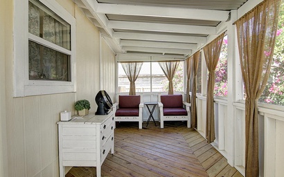 Le Petit Chateau TSA202 3