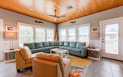 Lucky Dog Cottage SC1