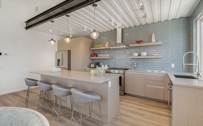 Modern by the Sea Red ES1518 3