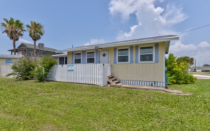 Featured Property Le Chateau TS202