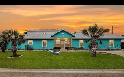 Featured Property Salty Dolphin TS325