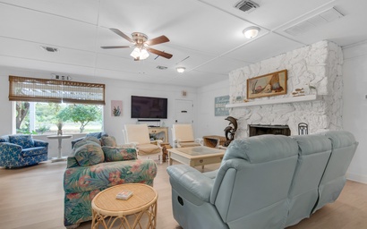 Bungalow By the Sea-Mermaid 8