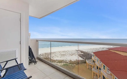Regency Towers 808 W