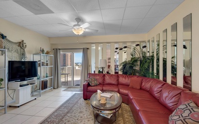 Sans Souci unit 401 10