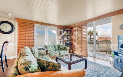 Tristan Towers unit 1B 7