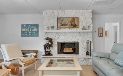 Bungalow By the Sea 3