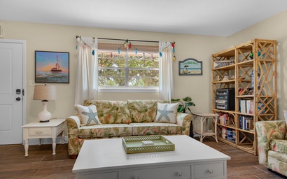 Bungalow By the Sea-Starfish 9