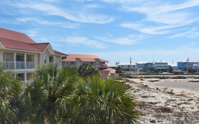 Sunset Harbor Palms 2-304 2