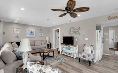 Regency Cabanas E1 8