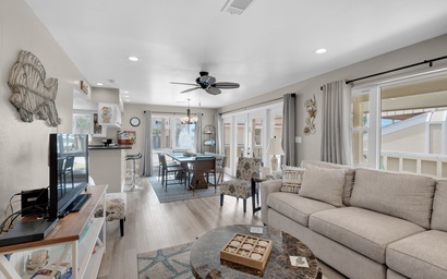 Regency Cabanas E1 2