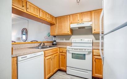 Ocean Breeze West 304 4