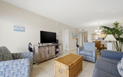 Ocean Breeze East 702 3