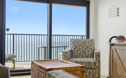 Ocean Breeze East 702 5