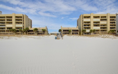 Shipwatch Surf and Yacht Club 4