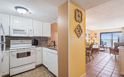 Ocean Breeze East 402 2