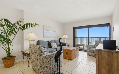 Ocean Breeze East 702 2