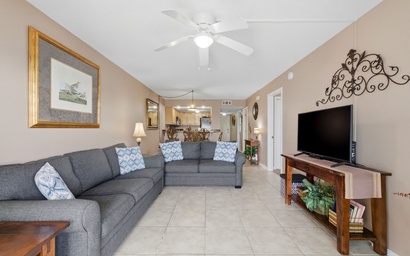 Ocean Breeze West 804 4