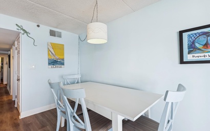 Ocean Breeze West 406 4