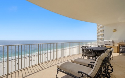 Featured Property Turquoise Place 1108C