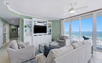 Lighthouse Condominiums 418 4