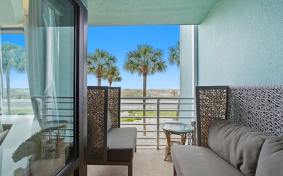 Palm Beach Club 118 2