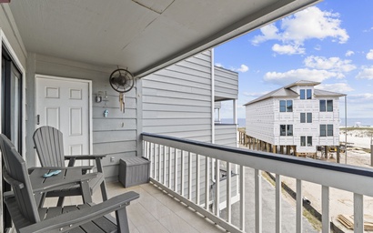 Regatta Condominiums 201A 2