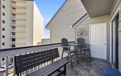 Regatta Condominiums 304C 2