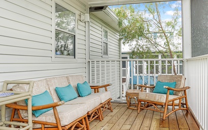 Boardwalk Bungalow 6