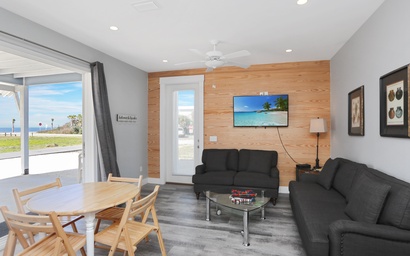 Sunny Beach Retreat B 6