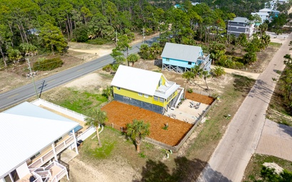 Om Shanti Seaside Cottage 8