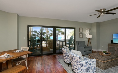 Club at Mexico Beach 1G Red Fish Blue Fish 10