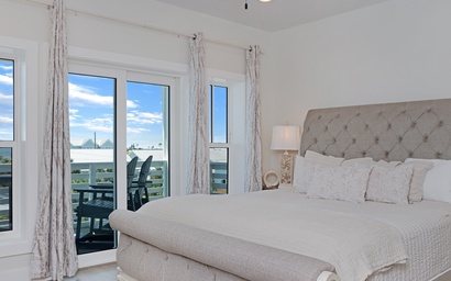 Biggie's Beach House 3