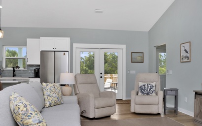 Pelican Point 6