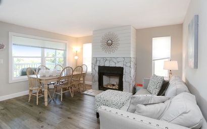 Buckeye Beach House 7