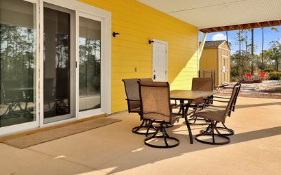 Dolphin Daze Beach House 9