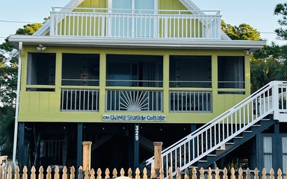 OM Shanti Seaside Cottage