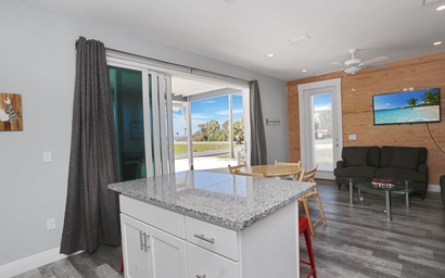 Sunny Beach Retreat B 10