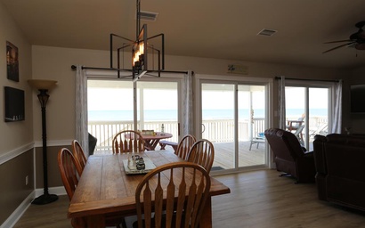 Buckley's Beach House 9