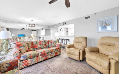 Long Beach Resort 2-1304 8