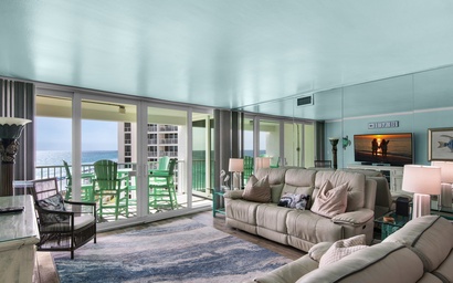 Shoreline Towers 1073