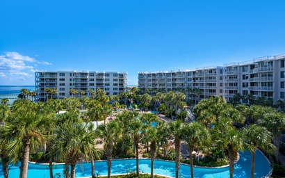 Destin West Bayside Heron 507- A Wave From It All
