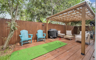 Milo's Beach Bungalow 5