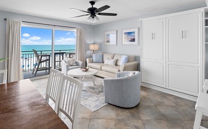 Pelican Isle 317 4