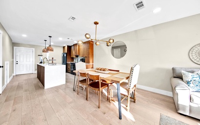 Modern Beach Bungalow 8