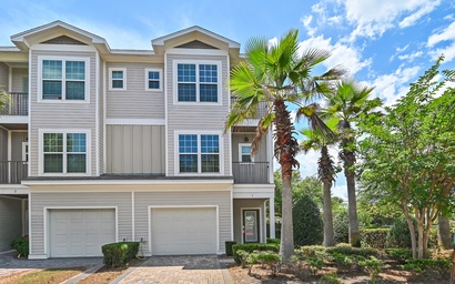 Driftwood Townhomes #1- Beachwaves