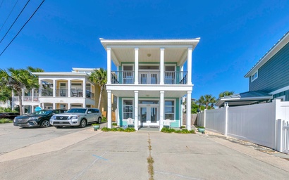 Featured Property Turquoise Tail