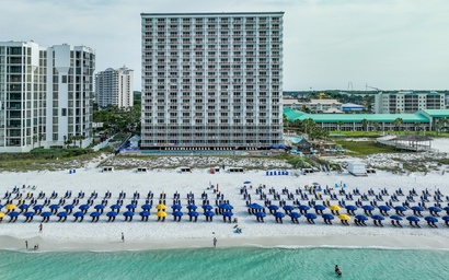 Pelican Beach Resort 2006 6