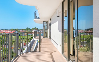 Edgewater Tower 1-412 3