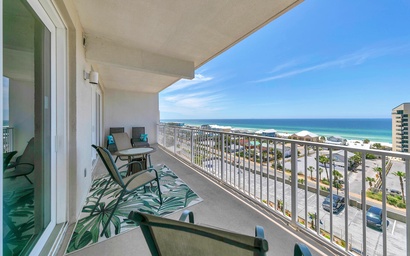 Laketown Wharf 806 2