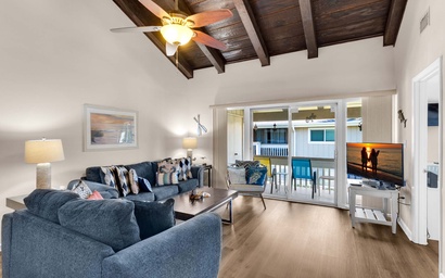 Chateau La Mer #7D 7